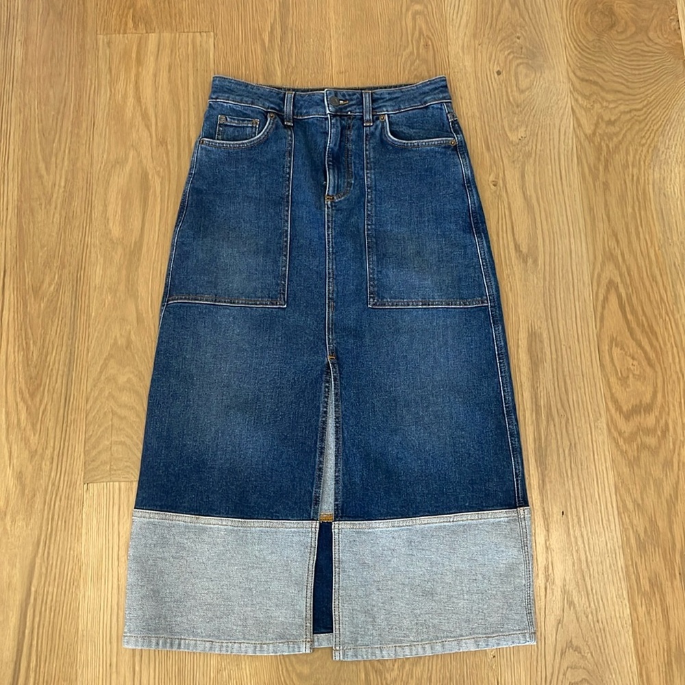 Denim skirt